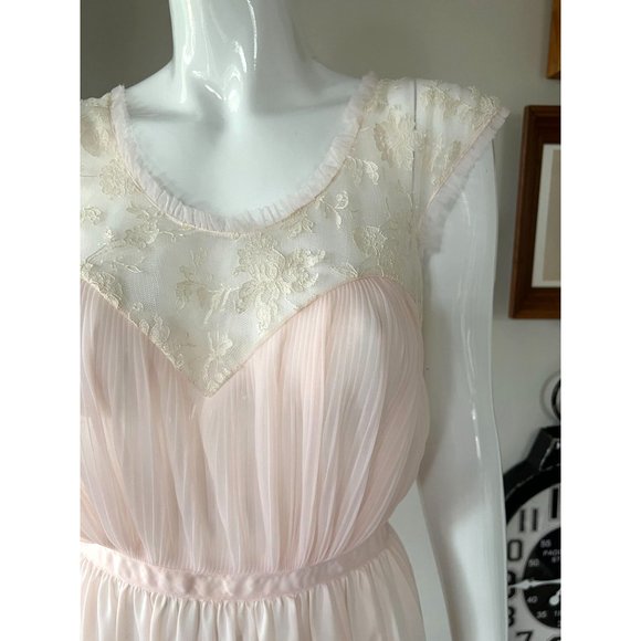 Vintage 50s 60s Juliana Lingerie blush pink lace pleated Negligee Size 34 S/M - Picture 4 of 11
